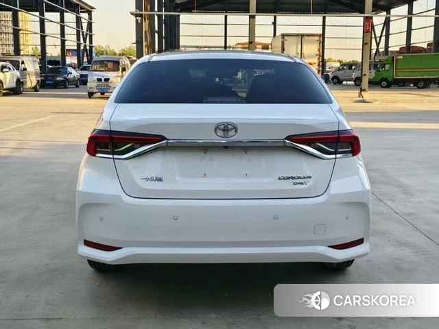 Toyota Corolla 2021 Белый из Китая, фото 4