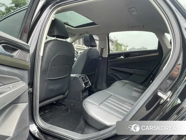 Volkswagen Passat 2021 Черный из Китая, фото 4