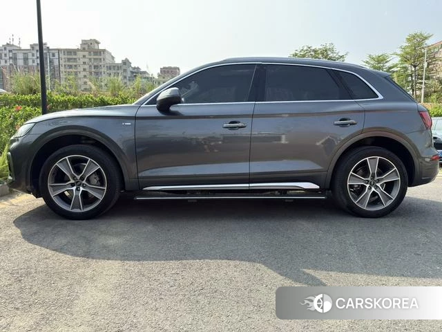 Audi Q5L id 4277047 из Китая 8