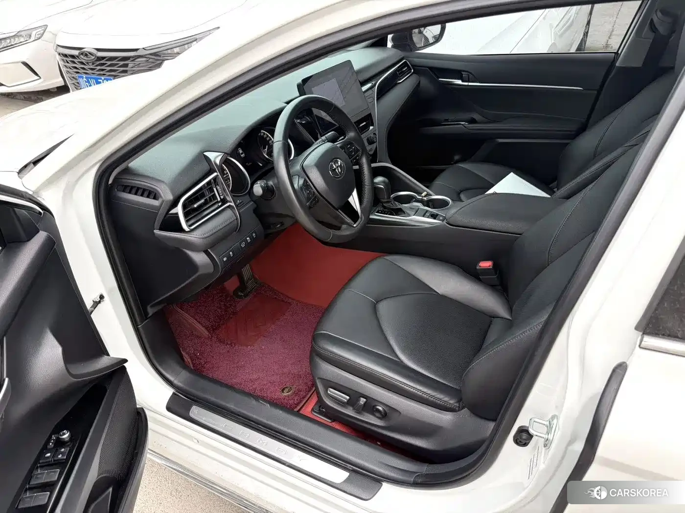 Toyota Camry 2023 Белый из Китая, фото 4