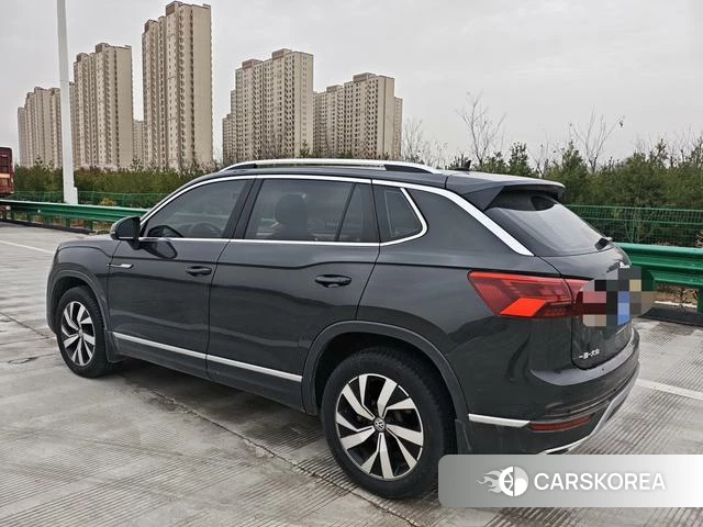 Volkswagen Tanyue 2021 Темно-серый из Китая, фото 4