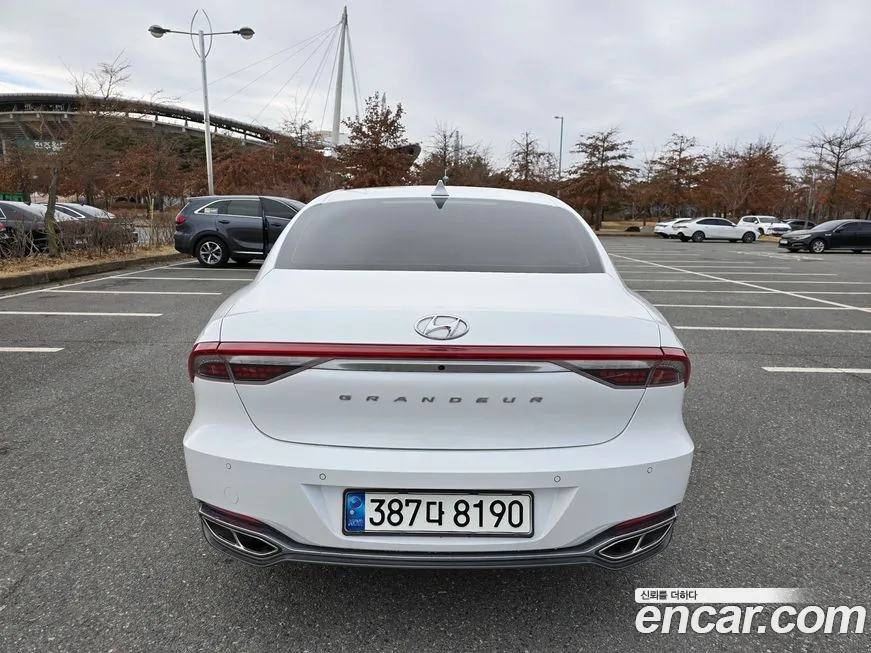 Hyundai The New Grandeur IG Hybrid id 1909840 из Кореи 14