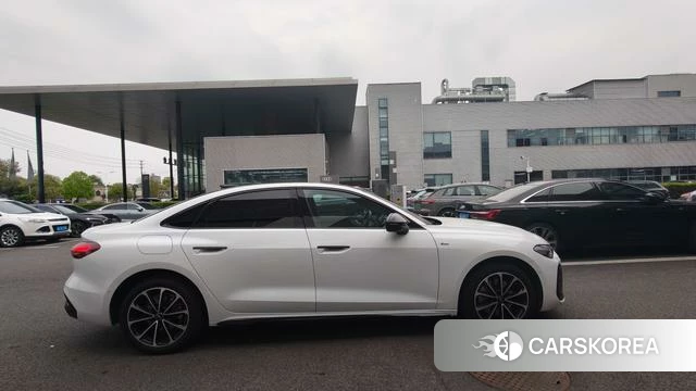 Audi A5L 2025 Белый из Китая, фото 4