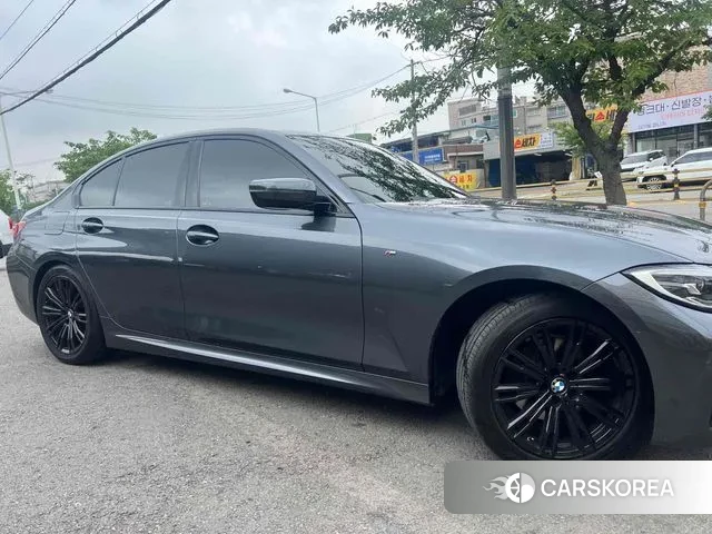 BMW 3 Series (G20) id 2890046 из Кореи 4