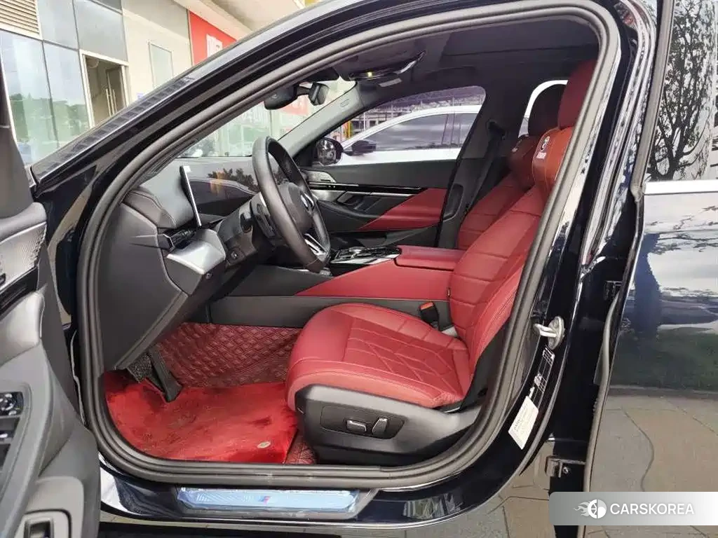 BMW 5 series 2024 Черный из Китая, фото 4