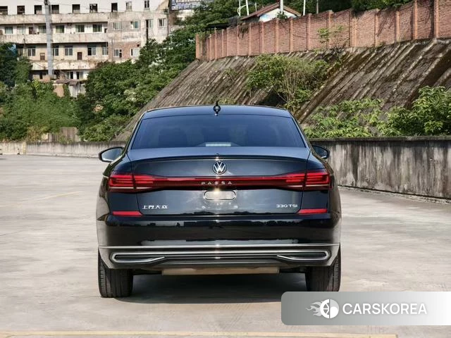Volkswagen Passat id 4300360 из Китая 9