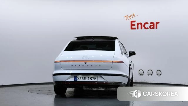 Hyundai Grandeur (GN7) id 4773371 из Кореи 32
