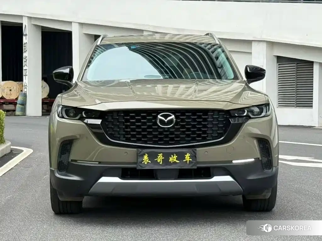Mazda CX-50 2024 Champagne/brown из Китая, фото 4