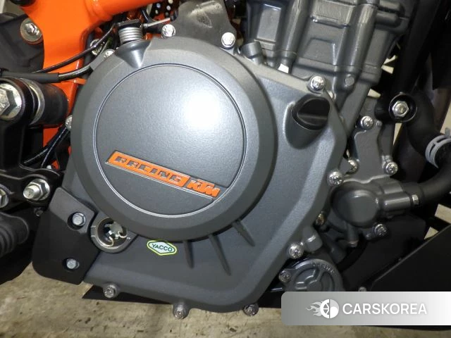 Engine photo