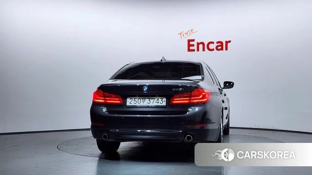 BMW 5 Series (G30) id 4384257 из Кореи 29