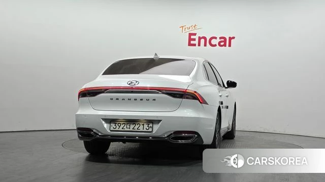 Hyundai The New Grandeur IG id 4293356 из Кореи 23