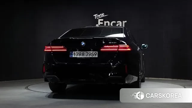 BMW 5 Series (G60) id 3619923 из Кореи 14