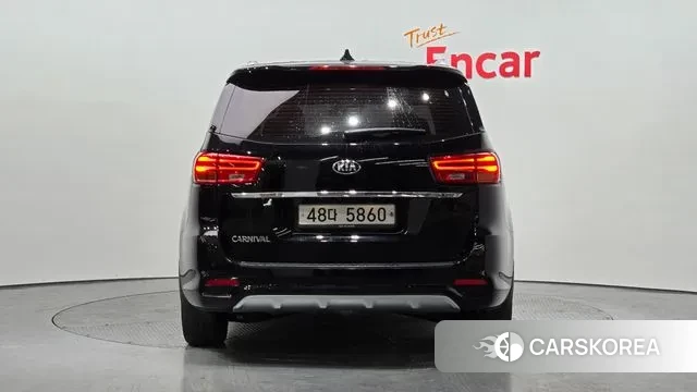 Kia The New Carnival id 2368013 из Кореи 14