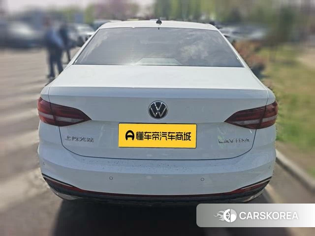 Volkswagen Lavida 2024 Белый из Китая, фото 4