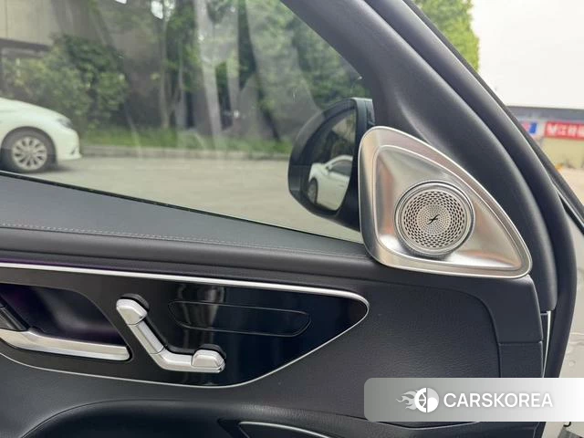Mercedes-Benz Class C 2022 Белый из Китая, фото 4