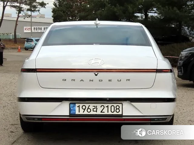 Hyundai Grandeur Hybrid (GN7) id 3503032 из Кореи 14