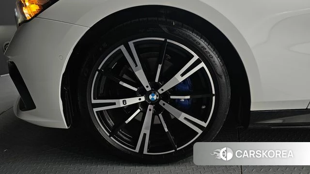 BMW 5 Series (G60) id 4432736 из Кореи 28