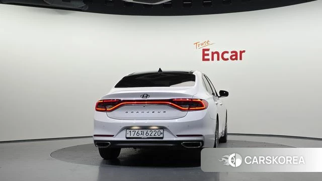 Hyundai Grandeur IG id 4937821 из Кореи 14