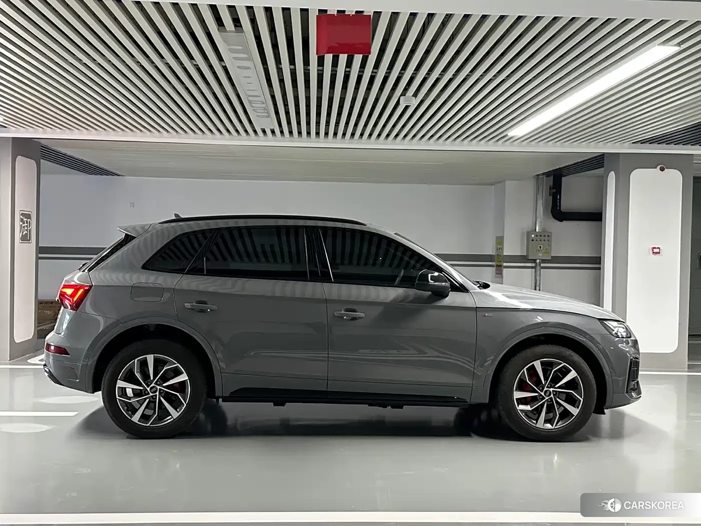 Audi Q5L id 4589484 из Китая 23