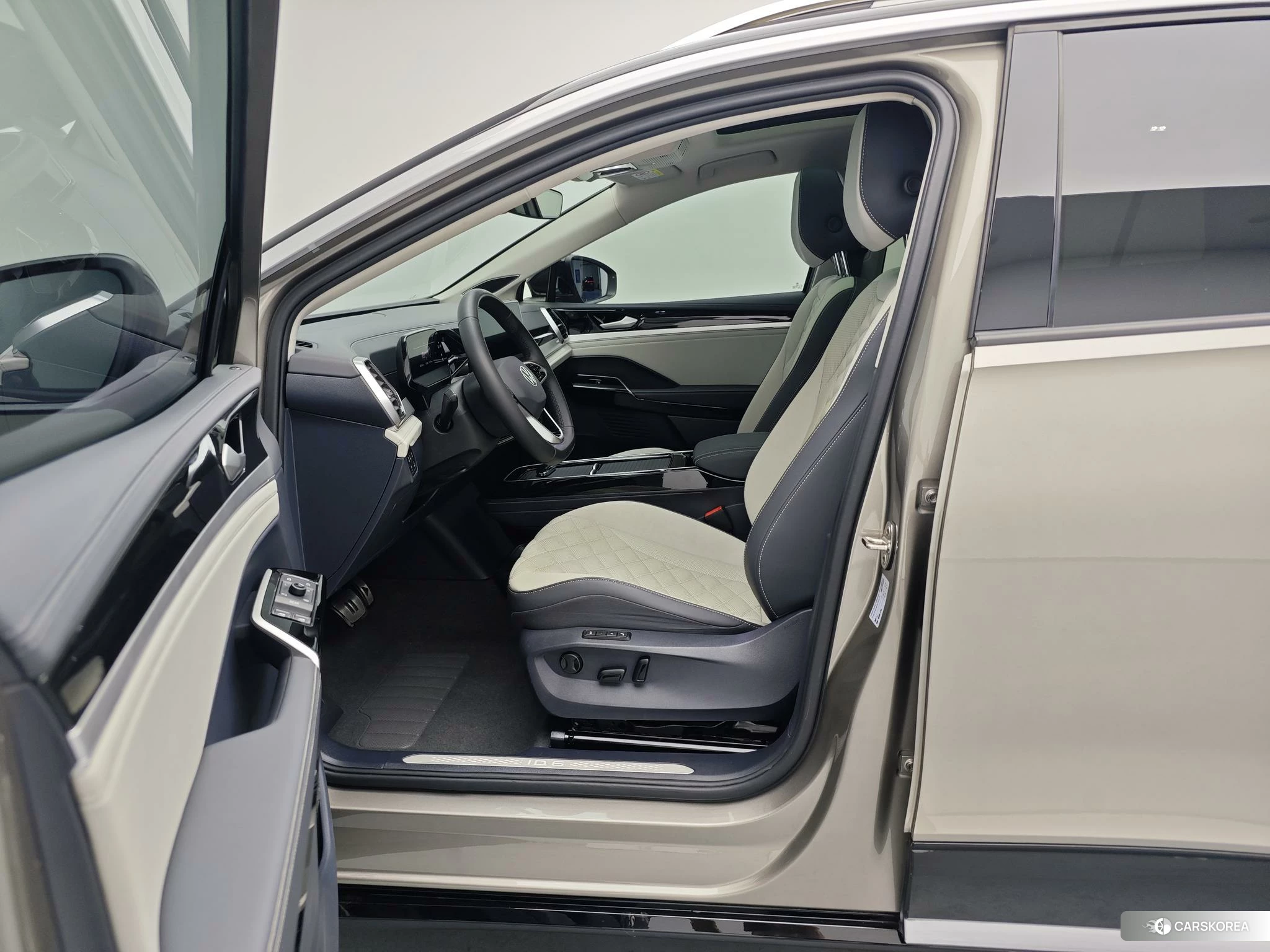 Volkswagen ID.6 CROZZ id 4419094 из Китая 14