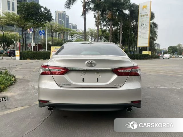 Toyota Camry 2023 Шампань из Китая, фото 4