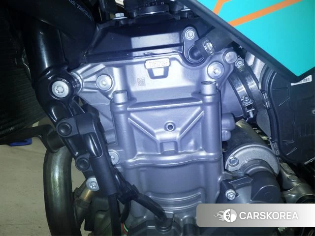 Engine photo