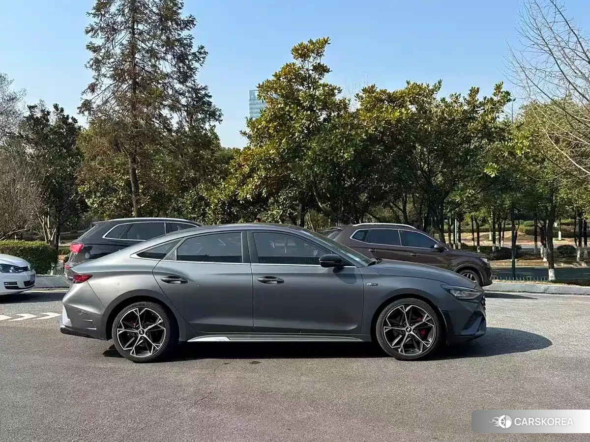 Hyundai Lafesta 2022 Silver/gray из Китая, фото 5