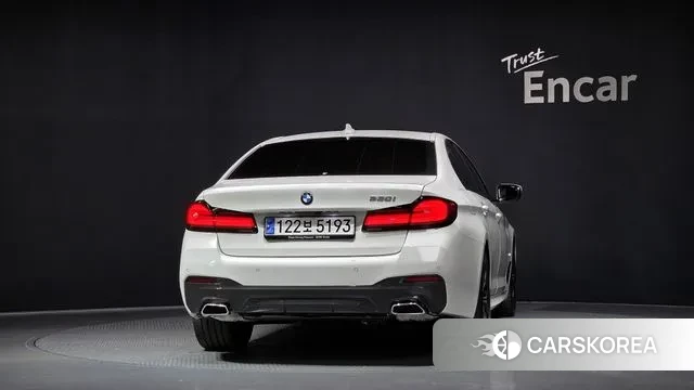 BMW 5 Series (G30) id 3006990 из Кореи 14