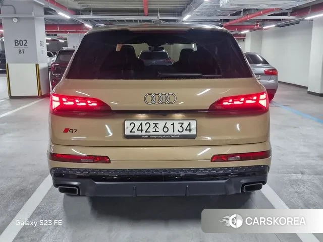 Audi Q7 (4M) 2024 Золотой из Кореи, фото 4