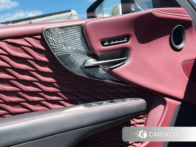 Lexus LS 2021 Черный из Китая, фото 5