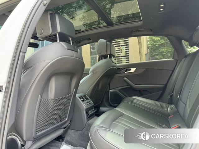 Audi A4L id 4348806 из Китая 9