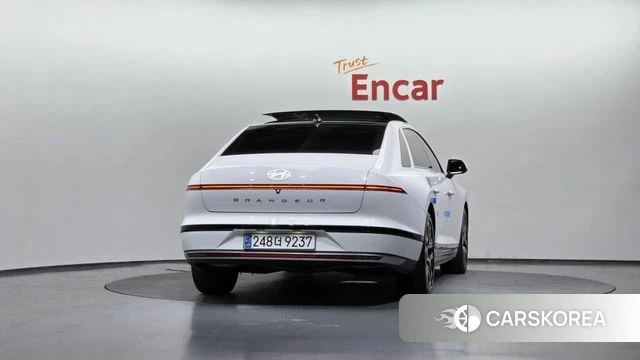 Hyundai Grandeur (GN7) id 3953391 из Кореи 14