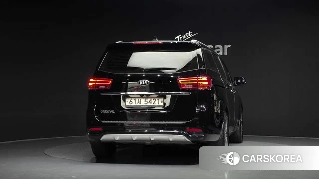 Kia The New Carnival id 4188434 из Кореи 29