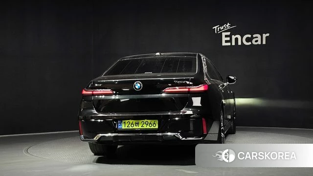 BMW 7 Series (G70) id 4432746 из Кореи 28