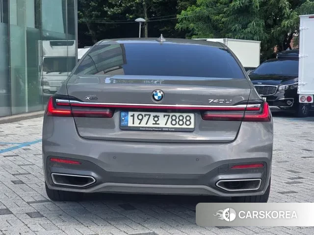 BMW 7 Series (G11) id 2979804 из Кореи 14