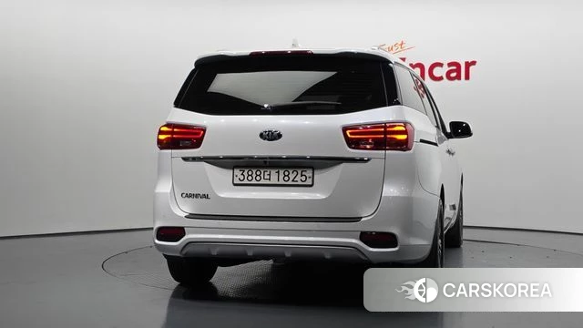 Kia The New Carnival id 4416602 из Кореи 24