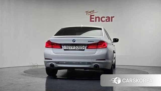 BMW 5 Series (G30) id 4020378 из Кореи 15