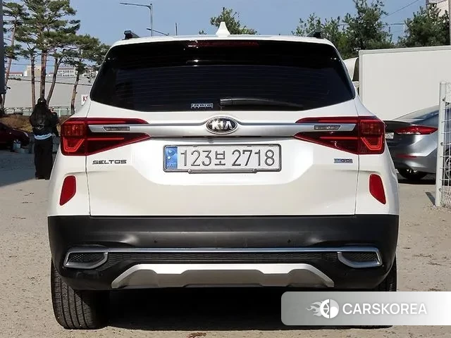 Kia Seltos id 3433506 из Кореи 14