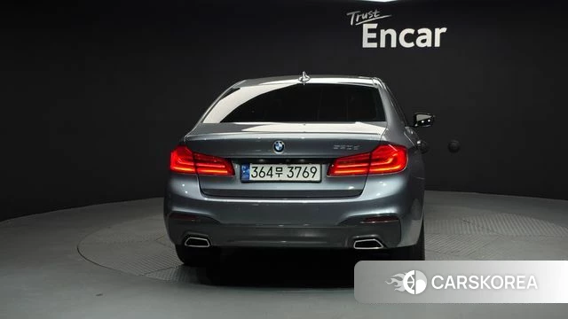 BMW 5 Series (G30) id 4311133 из Кореи 14