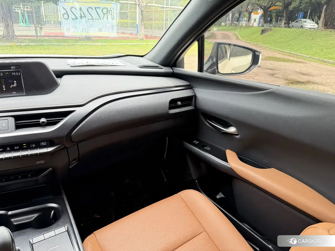 Lexus UX id 4680640 из Китая 11