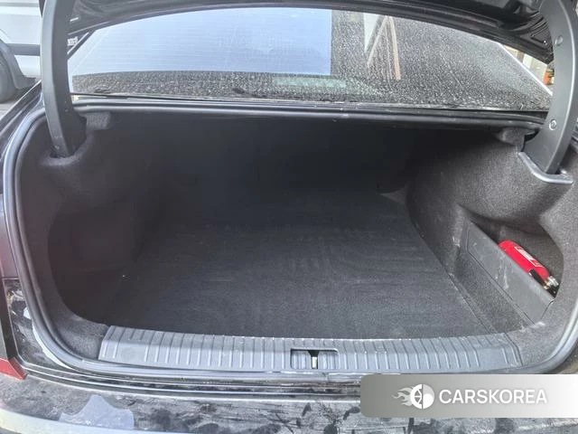 Volkswagen Passat 2022 Черный из Китая, фото 4