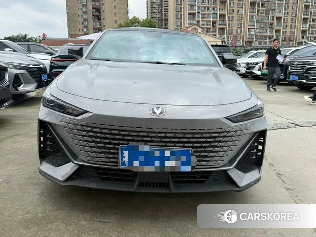 Chang'an UNI-V 2022 Серебристо-серый из Китая, фото 4