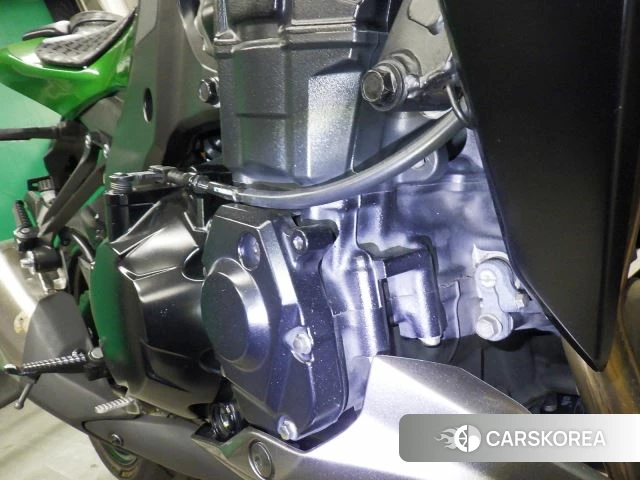 Engine photo