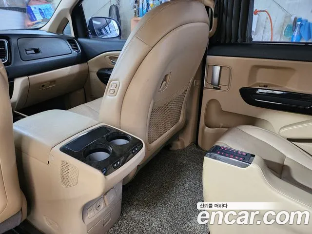 Kia The New Carnival id 2683414 из Кореи 12