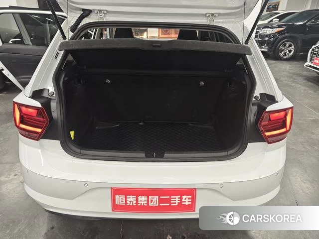 Volkswagen Polo id 4260138 из Китая 12