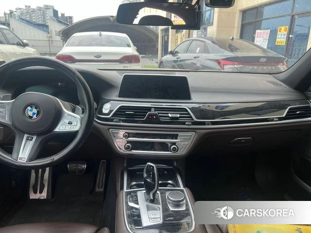 BMW 7 Series (G11) 2020 Серебристо-серый из Кореи, фото 5