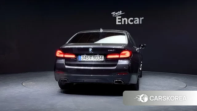 BMW 5 Series (G30) id 3379365 из Кореи 14