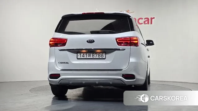 Kia The New Carnival id 3552278 из Кореи 14