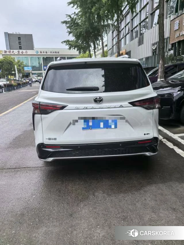 Toyota Grevia id 4321165 из Китая 4