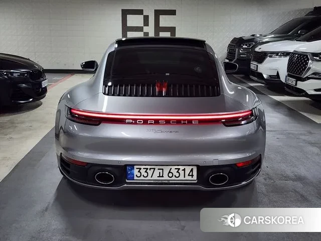 Porsche 911(992) id 3671951 из Кореи 14
